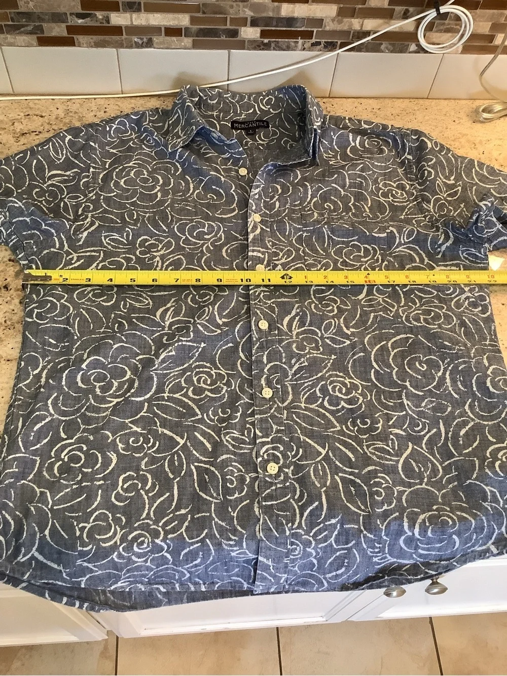 Men's J Crew Short-Sleeve Blue Floral Button-Up Shirt Large